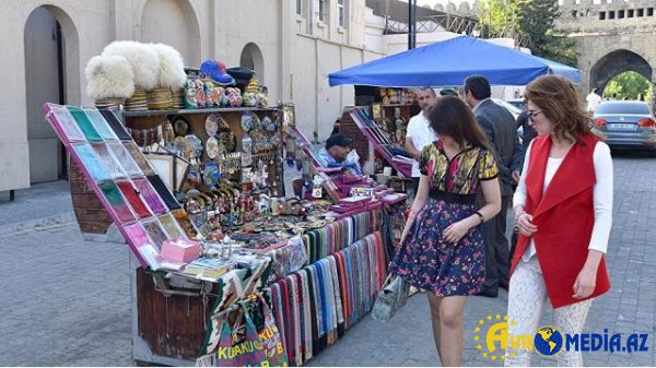 Azərbaycana gələn turistlərin sayı niyə azaldı?
