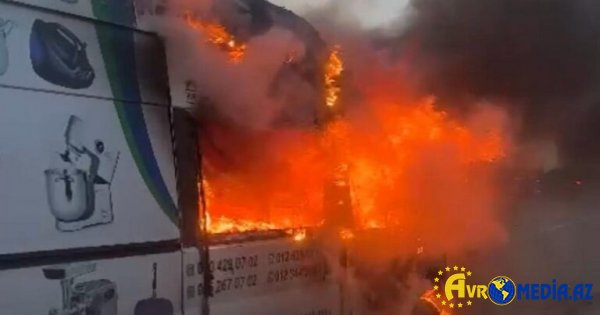 Kənar Dairəvi yolda yük avtomobili yandı
