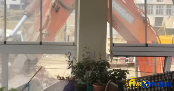 Evi başına uçurdulan qadın hadisənin detallarını açıqladı