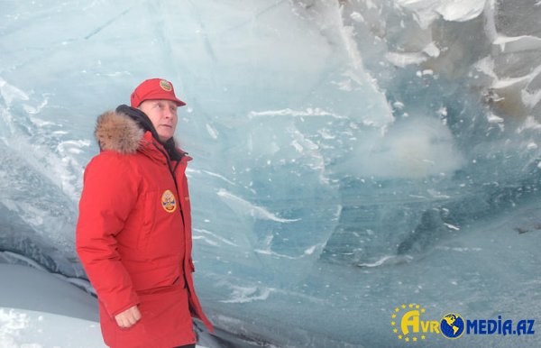 Putin Arktikada əsgər sayını artırır