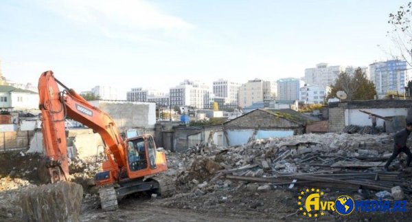 Bakıda böyük söküntü: Mənzil bazarında bahalaşma dalğası