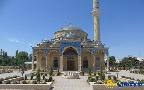 Qırğızıstanda məscidlərin sayı azaldıla bilər