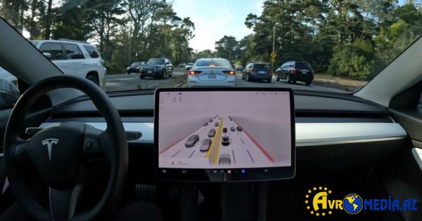 Azərbaycanda avtopilotda maşın sürmək qadağandır