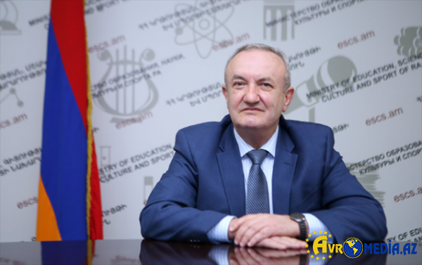 Xaçaturyan onu vəzifəsindən azad etdi