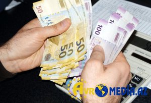 Azərbaycanda orta aylıq maaş 10%-dən çox artdı