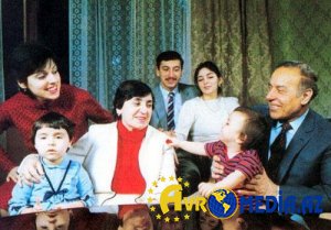 Zərifə Əliyevanı HÖRMƏTLƏ ANIRIQ