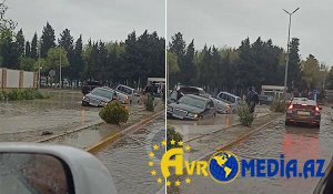 Güclü yağış: maşınlar batdı