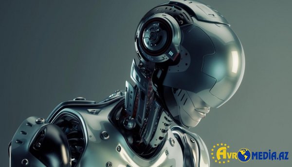 Robot insanlara belə hücum etdi - VİDEO
