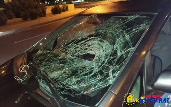 Naxçıvanda "Prius" 4 nəfəri vurdu