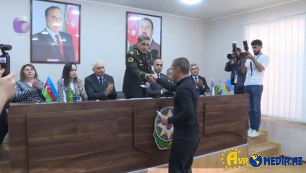 Əfv olunanlar arasında 10 qadın, 16 əcnəbi var VİDEO