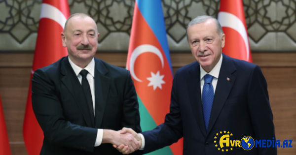 Əliyev və Ərdoğan Laçında görülən tikinti işləri ilə tanış oldular