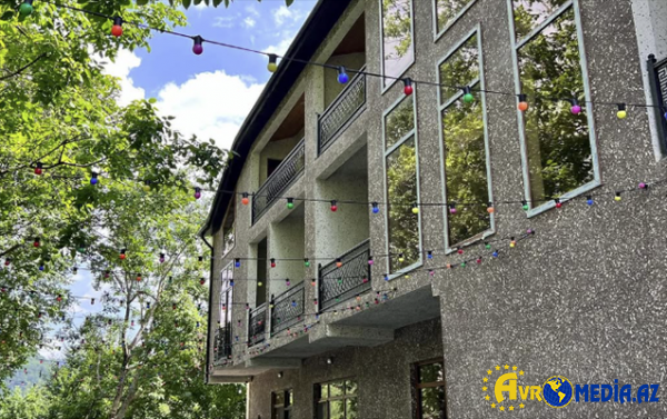 İsmayıllıda hotel yandı