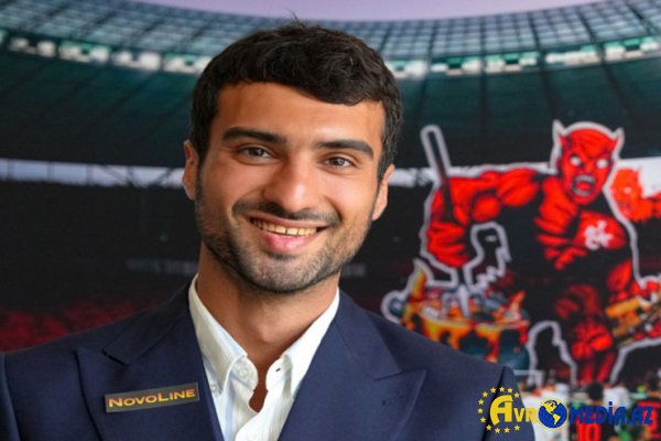 Əmrəli YENİ KULUBDA