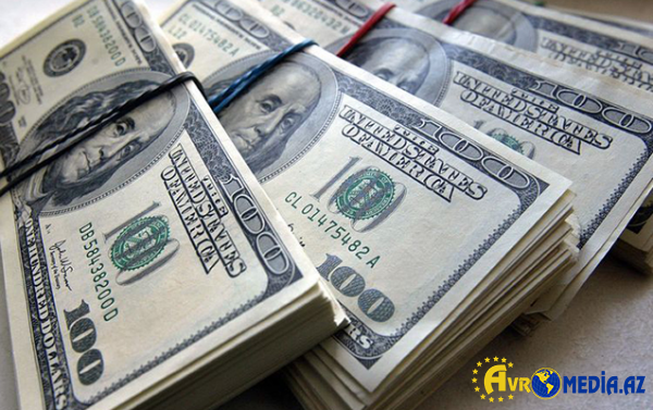 Dollar almaq istəyənlərin NƏZƏRİNƏ