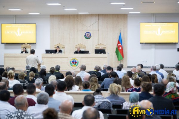 Yaralı olmasına baxmayaraq, mütəmadi olaraq vəhşicəsinə döyülüb