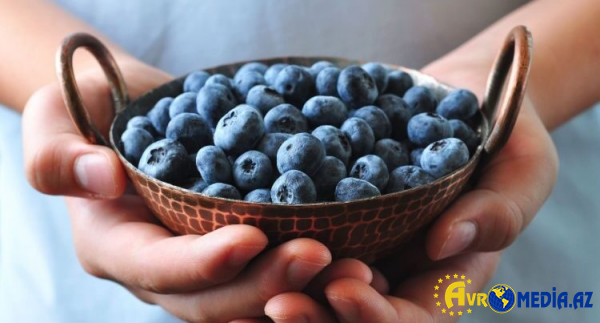 Vitamin deposu qaragilə – Faydaları nələrdir?