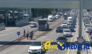 Ziya Bünyadovda yol qazılır, sıxlıq yarandı