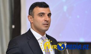 Baş bankirdən maaşını kartla alanlara müjdə