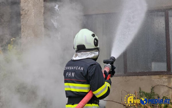 Bakıda restoranda yanğın olub