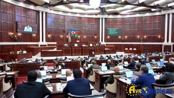 Gələn həftə deputatların tətili başa çatır