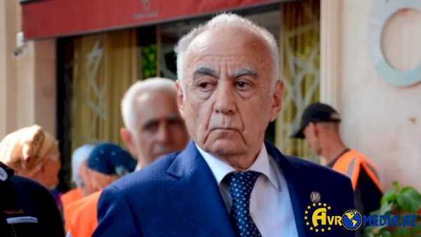Hacıbala Abutalıbov Bakıdan köçdü