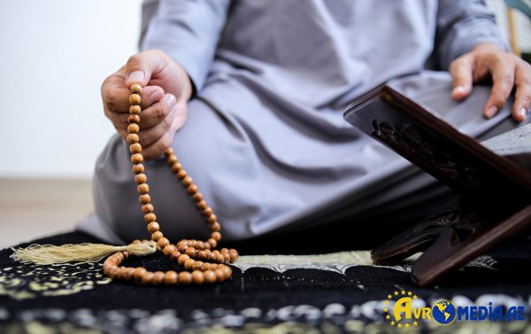 Bu ölkədə süni intellektlə işləyən imam fəaliyyətə başlayacaq