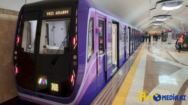 Bakı metrosunda sərnişin ölüb