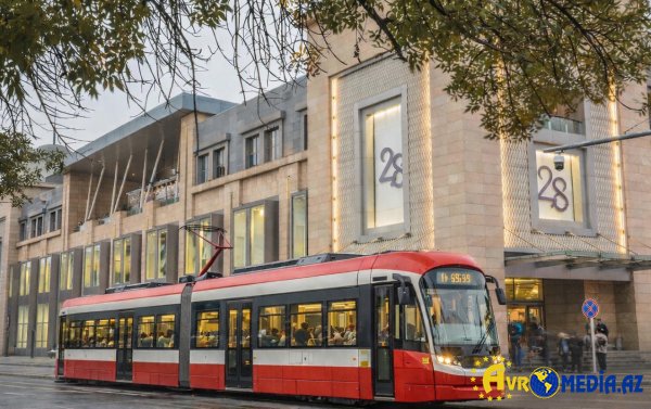 Tramvay “28 Mall”un qabağından keçəcək