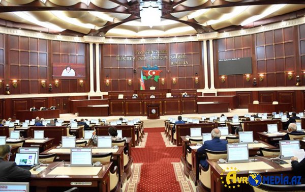 Parlamentin bu komissiyaları yeni tərkibdə yaradıldı