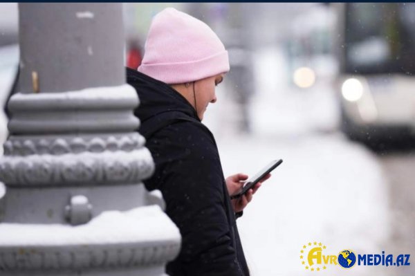 Smartfonların qışda qəfil sönməsinin səbəbləri açıqlandı