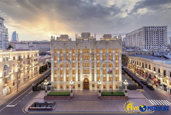 DİN 30 yaşadək xanımları işə dəvət edir