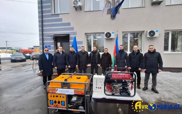 Azərbaycandan göndərilən yardım Ukraynaya təhvil verildi