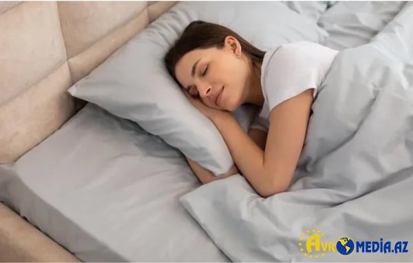 Daha tez və rahat yuxuya getmək üçün nə etmək lazımdır?