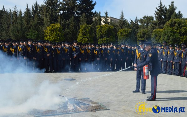 FHN hərbi liseydə təlim keçirdi