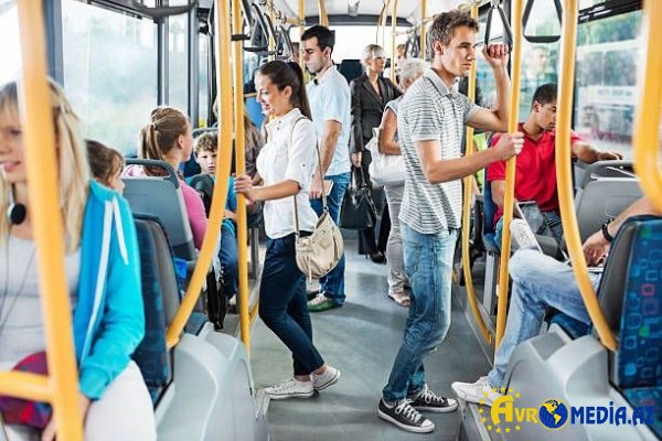 Azərbaycanda sərnişindaşıma 7%-ə yaxın artıb