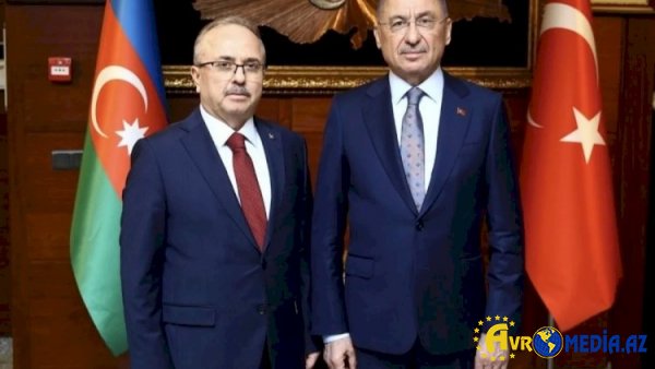 Fuad Oktay Azərbaycana gəldi