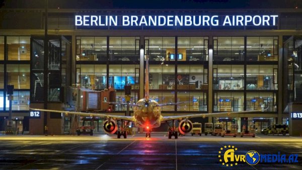 Berlin aeroportu üzərində uçan naməlum obyekt göründü