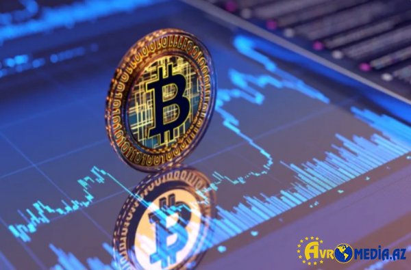 Kriptobirjada artım: "Bitcoin"in qiyməti 71 min dolları ötüb