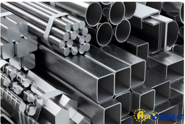 Qara metal idxalı ixracı 13 dəfə üstələyib