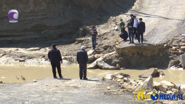 1 ildir uçan körpüyə görə yaşadıqları məntəqədən kənara çıxa bilmirlər VİDEO