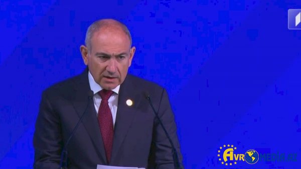 Paşinyan jurnalistin üstünə qışqırdı: “Sus!”