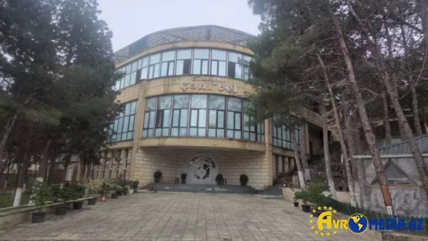 Azərbaycanda şadlıq sarayı satışa çıxarıldı.
