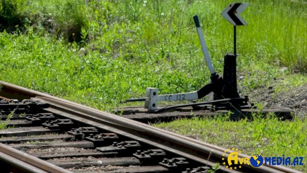 İsrail İranda 10 dəmir yolu obyektinə hücum etdi