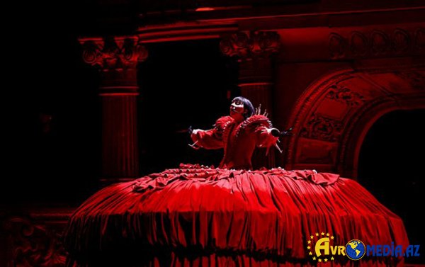 Səhhətinə görə konsertini ləğv etdi