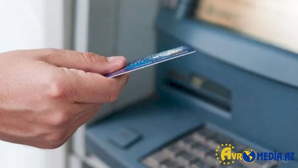 Dövlət qurumlarında işləyən şəxslərin maaşı ilə bağlı yeni QƏRAR