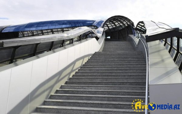 Bakıda bu keçiddəki lift iki aydır işləmir