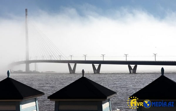 Dünyanın ən uzun piyada körpülərindən biri açıldı.