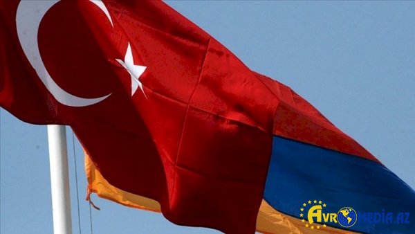 Türkiyə və Ermənistan arasında tarixi görüş.