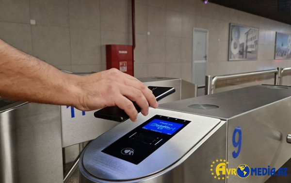 Metro və avtobuslarda əlavə gedişhaqqı çıxılması ilə bağlı