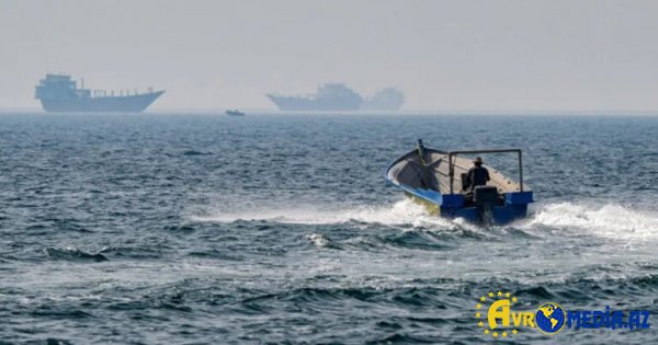 İran Hörmüzdə gəmilər üçün yeni qaydalar müəyyən etdi